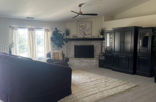 Solvang House | Charming 4-br Wine Country Retreat — Walk Downtown Solvang + BBQ & Fireplace