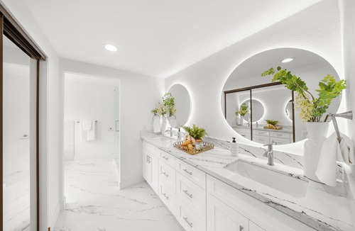 Del Obispo House | Charming A Master bedroom of the house in Dana Point , Mile to Beach.