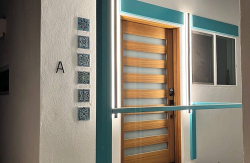 Greenbriar House | Charming and modern 2-bedroom house with AC, WiFi in serene Glendale, Sleeps 5