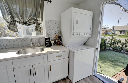 West Whittier-Los Nietos Apartment | Charming and Retro-inspired one-bedroom duplex near shopping and dining!