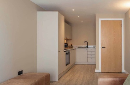 Nottingham Apartment | Charming Apartment | Train Station | City Centre
