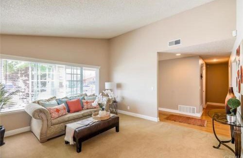 La Palma House | Charming Bedroom Near Disney Land, Orange County