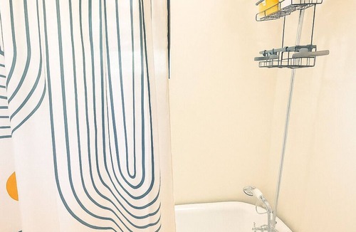 Park Mesa Heights Apartment | Charming Casita near USC, SOFI, and Culver City
