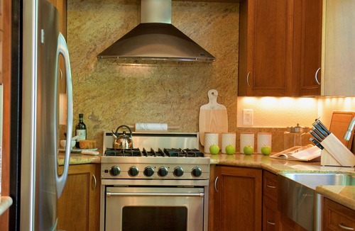 Yountville House | Charming, comfortable, quiet neighborhood living in the heart of Yountville.
