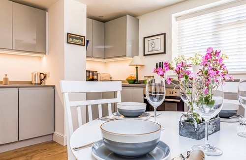 Funtington House | Charming Cottage with Garden - Pass the Keys