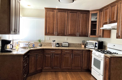 Granada Hills South House | Charming Granada Hills Home in Great Neighborhood