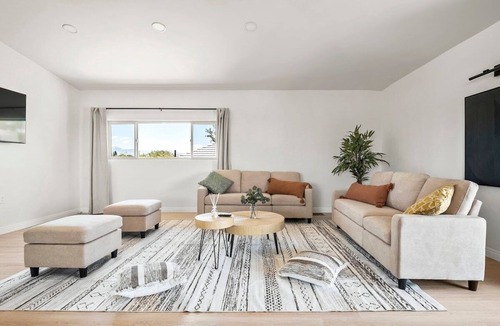 Hesperia Villa | Charming Hesperia Retreat Fast Wi-Fi, Free Parking