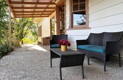 Willits Cottage | Charming Historic Apartment Cottage at Ridgewood Ranch