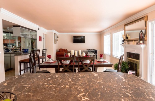 Orange House | Charming Home w/Pool & Spa Near Disneyland, Knotts Berry Farm, and much more