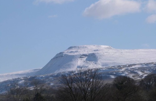 Ingleton Apartment | Charming Magistrates Chambers