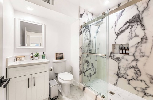 View Park-Windsor Hills House | Charming Modern LA Gem Fully Furnished-Perfect for Long Stay