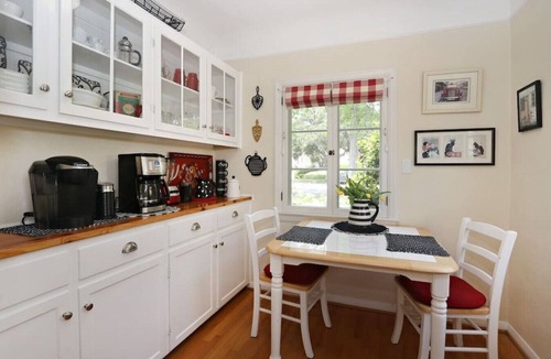 Pasadena House | Charming Pasadena English Cottage