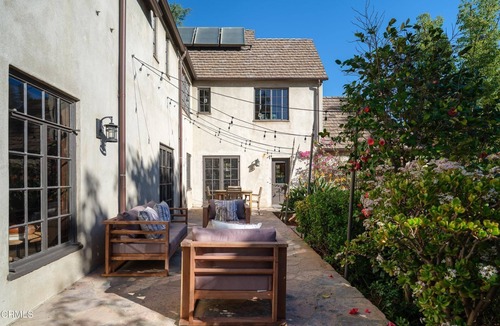 North Central House | Charming Pasadena Pre-war Gem