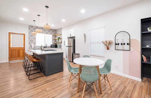 Downtown Riverside House | Charming Pet Friendly 3-BR Home in Downtown Riverside, Perfect for Monthly Stays