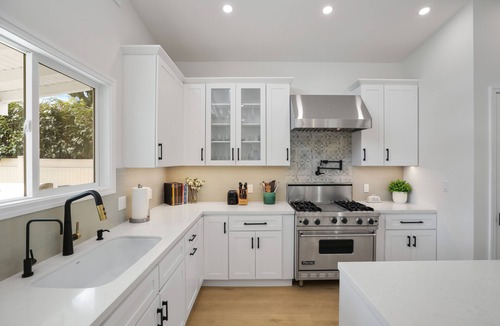 Westminster House | Charming Spacious House W/Hot Tub