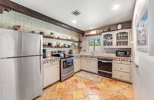 La Quinta Cove House | Charming Spanish-inspired home w/private pool & views - 2BR - #LIC - 067540
