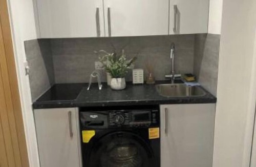 South Ockendon Apartment | Charming Studio