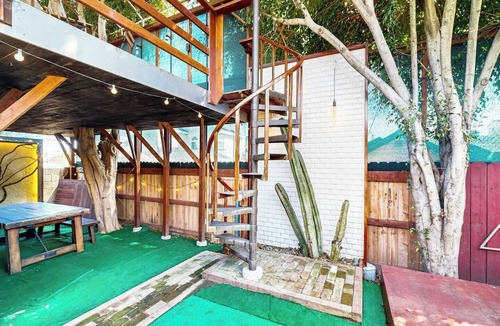 Park Mesa Heights Villa | Charming Urban Oasis near LAX w Pool Table, Sauna, and Rooftop Terrace