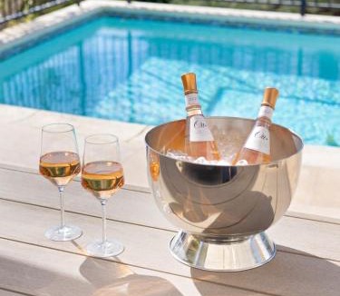 Beverly Hills House | Chateau Beverly Hills by Stay Awhile Villas