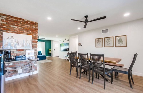 Midway House | Chateau Maravilla -3BR- Luxury Hidden Oasis