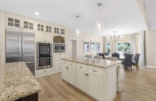 Temecula House | Chateau Rosea
