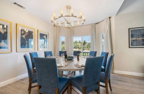 Temecula House | Chateau Rosea