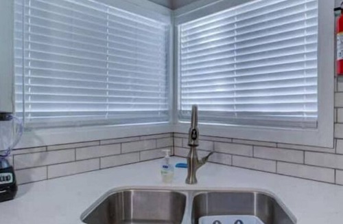 Riverside House | Cheerful 3-bedrooms centrally located in Riverside