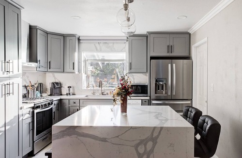 Huntington Beach Villa | Cheerful 4-bedroom 3 bath villa with hot tub