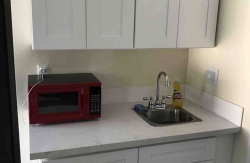 Monrovia House | Cheerful Studio Monrovia Old Town/Pasadena/COH