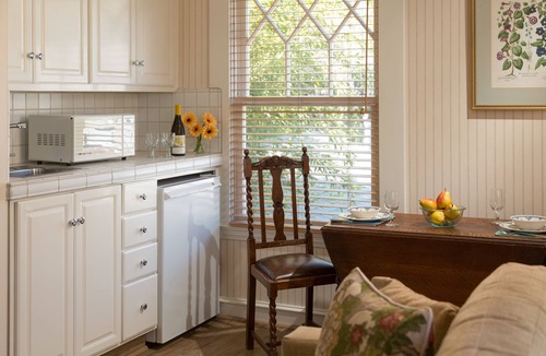 Oak Park Bed & Breakfast | Cheshire Cat Inn & Cottages