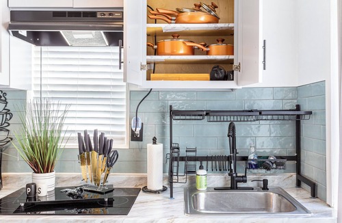 Park Mesa Heights Apartment | Chic 1-bedroom with AC and WiFi in awesome Los Angeles
