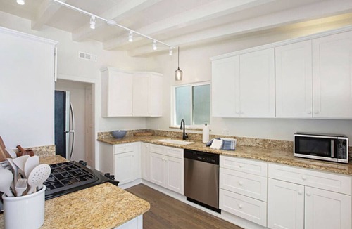Oceanside House | Chic Beachfront Private Sandy Yard, Fire Ring