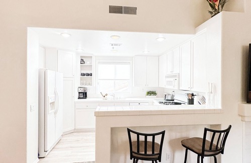 Mission Viejo Condo | Chic Coastal California Condo with WiFi, AC in south Orange County