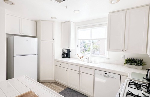 Mission Viejo Condo | Chic Coastal California Condo with WiFi, AC in south Orange County