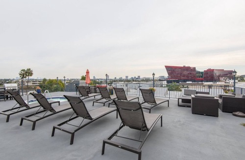 Tri-West Apartment | Chic Junior 1-Bedroom with Balcony & Pool in Fabulous West Hollywood