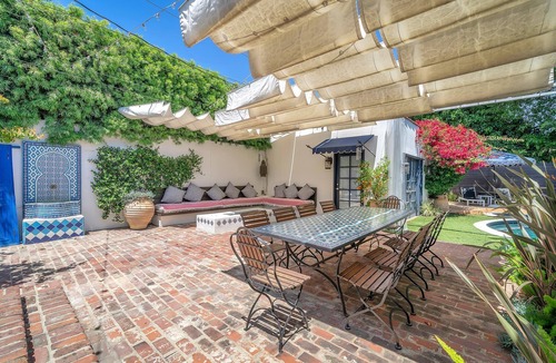Beverly Grove House | Chic Modern Residence with Pool, Jacuzzi & BBQ