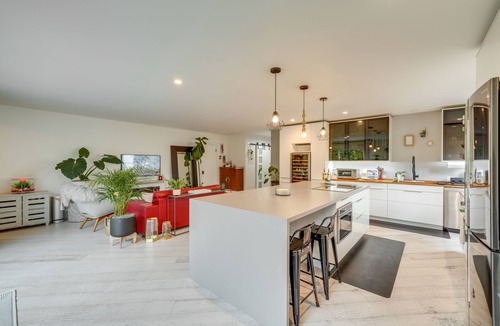 Oak Park Condo | Chic Santa Barbara Vacation Rental w/Patio!