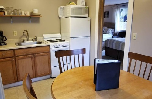 Willow Creek Cottage | China Creek Cottages