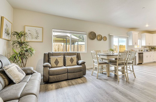 Chowchilla House | Chowchilla Home w/Private Patio!