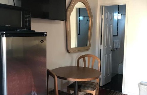 Van Nuys Hotel | Cinema motel