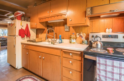 Glencoe Cabin | Cinnamon Bear-Adorable A-Frame with A/C!