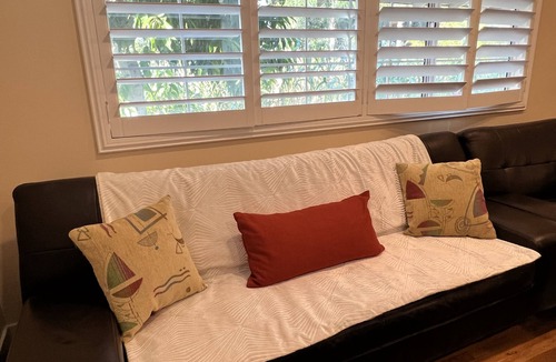 Valinda House | City Garden House-centrally located in LA