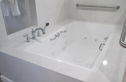 Claremont Hotel | Claremont Lodge