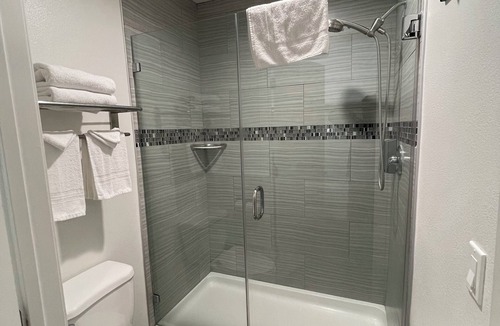 Claremont Hotel | Claremont Lodge