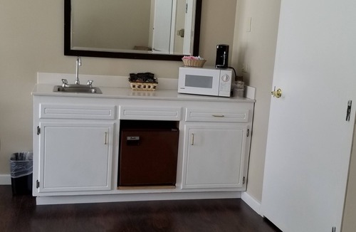 Ridgecrest Hotel | Clarion Inn Near China Lake Naval Station
