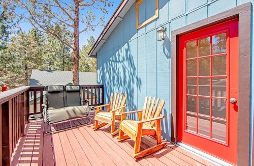 Woodlands Cabin | Classy home with hot tub, tiered decks, firepit, fenced yard & 2 dogs welcome