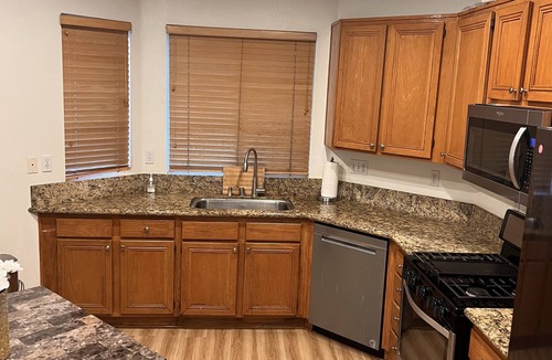 Northwood Point House | Clean townhouse in the heart of Irvine.