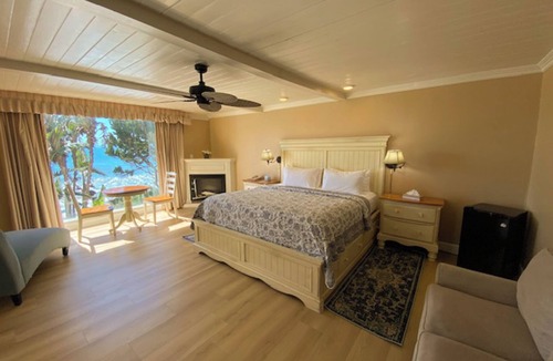 Mussel Shoals Hotel | Cliff House Inn On The Ocean
