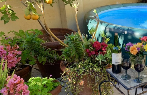 Redondo Beach House | CLOSE TO BEACH & RESTAURANTS, large backyard & barbeque for family fun! Sleeps 8