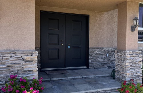 Orange House | Close to Disney, Chapman college, Nice location, walk to Villa Park, sleeps 2
